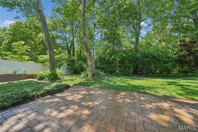 463 Maymont Drive, Ballwin, MO 63011