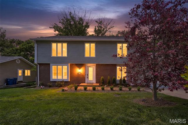 463 Maymont Drive, Ballwin, MO 63011
