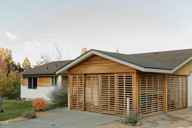 1882 NE Diablo Way, Bend, OR 97701