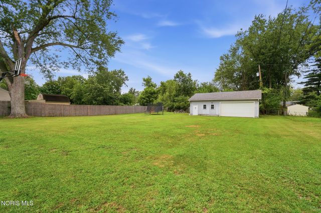 6012 Greenacre Road, Toledo, OH 43615