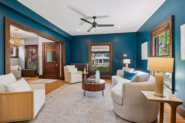 2006 Fremont Avenue S, Minneapolis, MN 55405