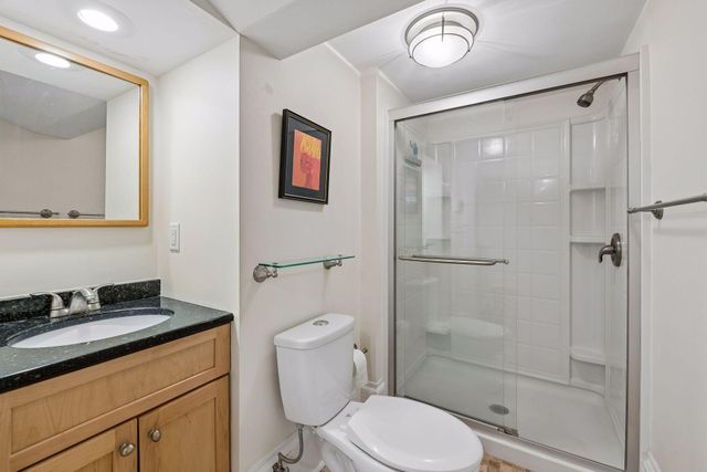 2006 Fremont Avenue S, Minneapolis, MN 55405