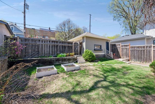 2006 Fremont Avenue S, Minneapolis, MN 55405