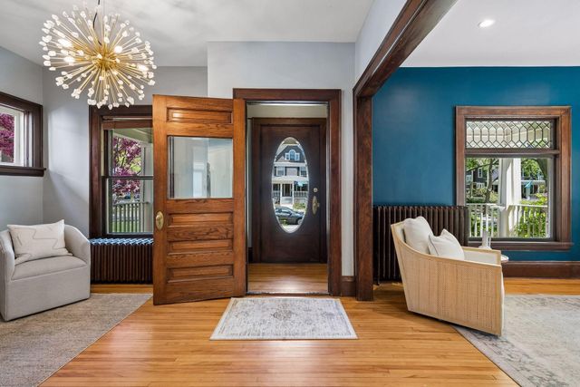 2006 Fremont Avenue S, Minneapolis, MN 55405