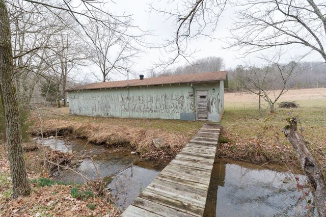 3795 Wayland Springs Rd, Iron City, TN 38463