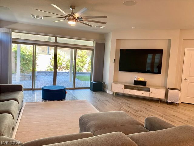 11172 Burning River Street, Las Vegas, NV 89183