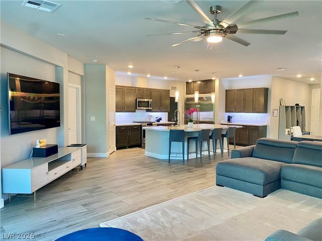 11172 Burning River Street, Las Vegas, NV 89183