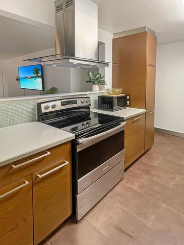 6558 E 2nd Street, Scottsdale, AZ 85251