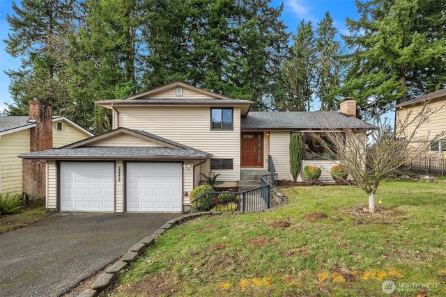 17027 136th Place SE, Renton, WA 98058