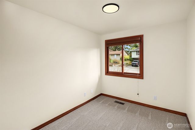 17027 136th Place SE, Renton, WA 98058