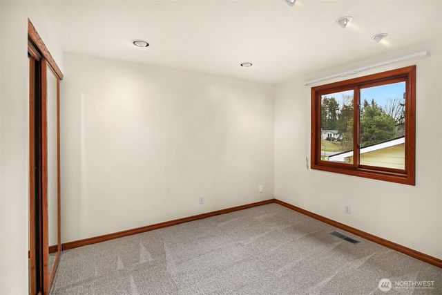 17027 136th Place SE, Renton, WA 98058