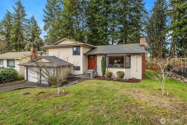 17027 136th Place SE, Renton, WA 98058
