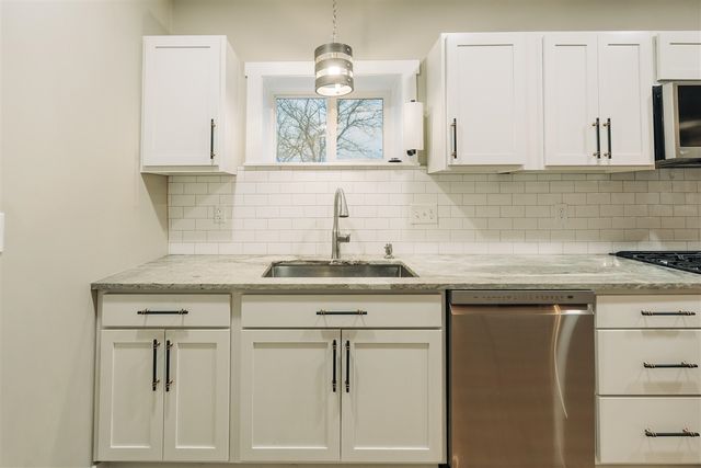 3005 Plank Road, Update, MI 48039