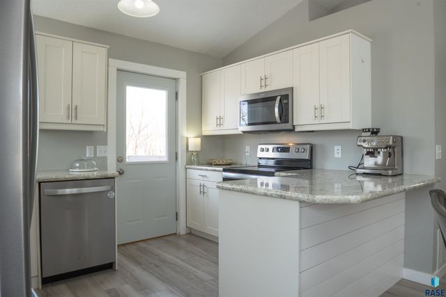 5816 W Teem St Street, Sioux Falls, SD 57107