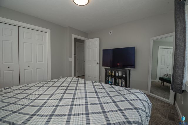 5816 W Teem St Street, Sioux Falls, SD 57107