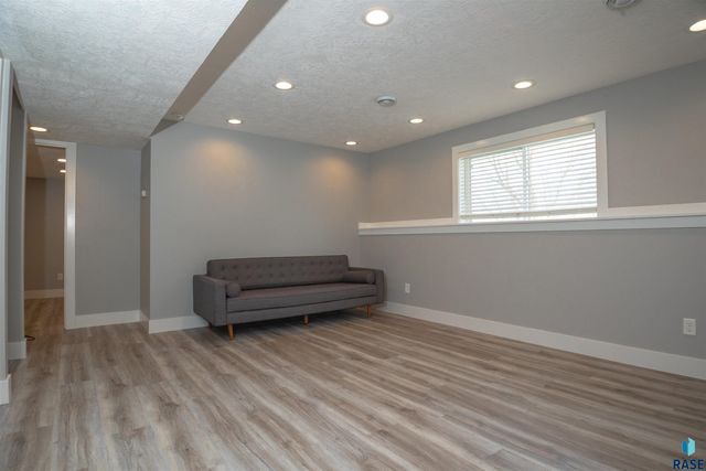 5816 W Teem St Street, Sioux Falls, SD 57107