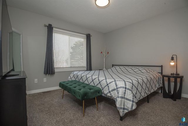 5816 W Teem St Street, Sioux Falls, SD 57107