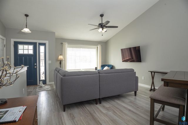 5816 W Teem St Street, Sioux Falls, SD 57107