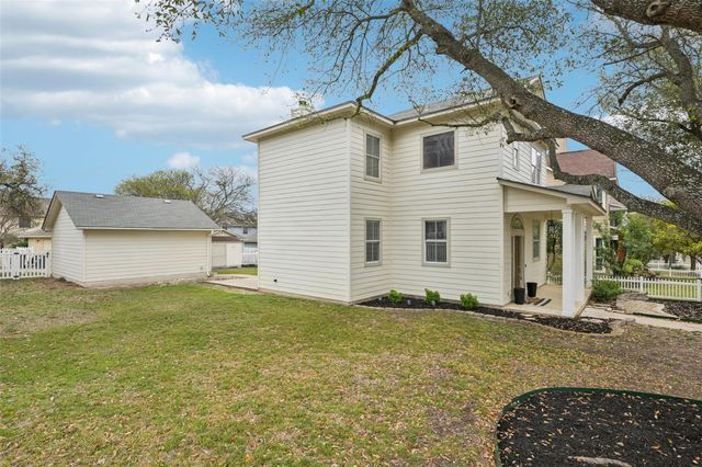 219 Witte RD, Kyle, TX 78640