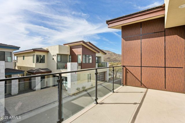 1 EASY Street 4, Carefree, AZ 85377