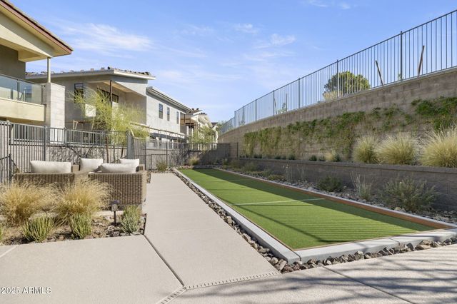 1 EASY Street 4, Carefree, AZ 85377