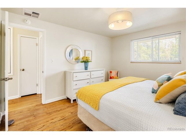 6585 E Colorado Dr, Denver, CO 80224