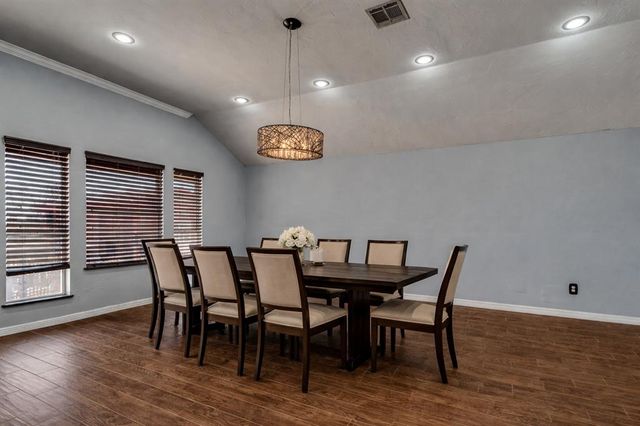 29353 Oklahoma Street, Harrah, OK 73045