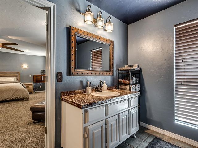 29353 Oklahoma Street, Harrah, OK 73045