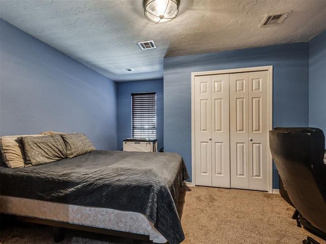 29353 Oklahoma Street, Harrah, OK 73045