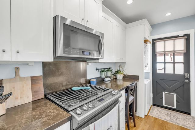 1500 33rd St, Sacramento, CA 95816