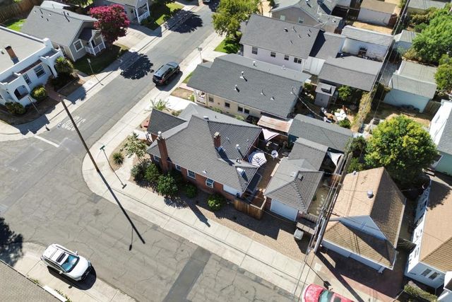 1500 33rd St, Sacramento, CA 95816