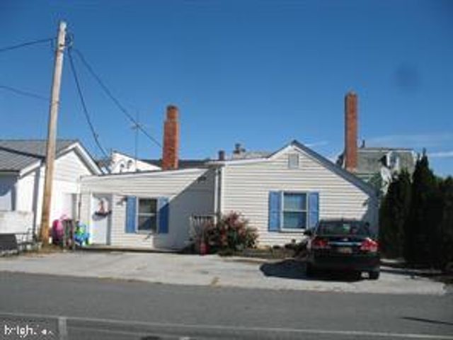 16 N BROAD ST, Middletown, DE 19709