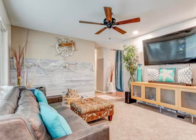 1630 Weymouth Street, West Bloomfield, MI 48324