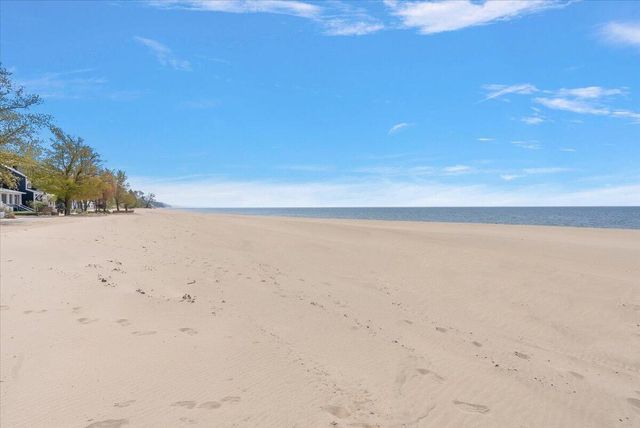 2448 Blue Bell Court, Macatawa, MI 49434