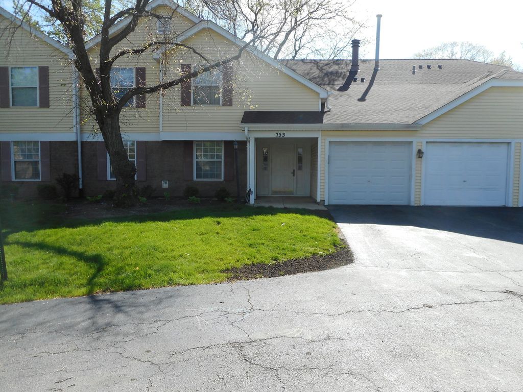 753 Candleridge Court C2, Bartlett, IL 60103