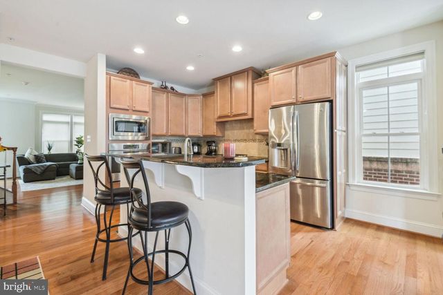 124 LIRIOPE PL, Gaithersburg, MD 20878
