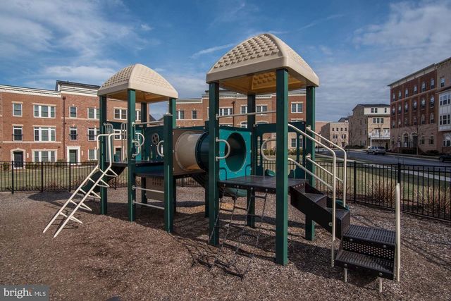 124 LIRIOPE PL, Gaithersburg, MD 20878