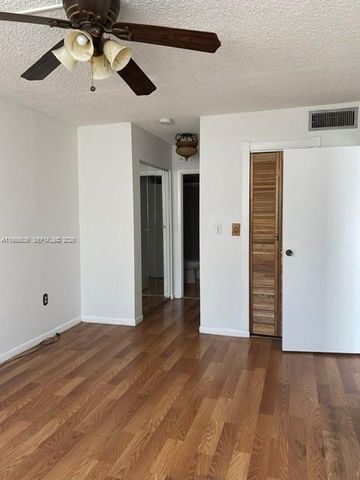 16465 NE 22nd Avenue 118, North Miami Beach, FL 33160