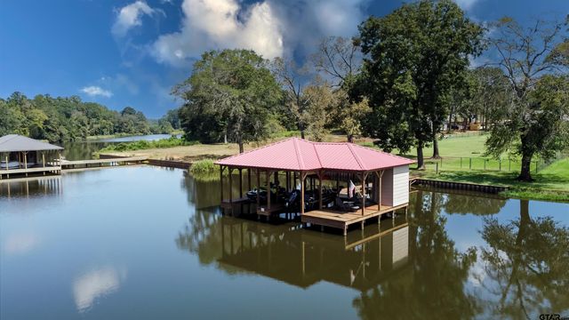 713 County Road 3608, Bullard, TX 75757