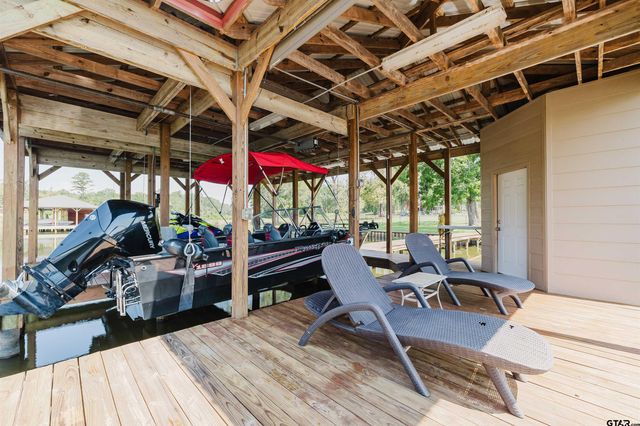 713 County Road 3608, Bullard, TX 75757