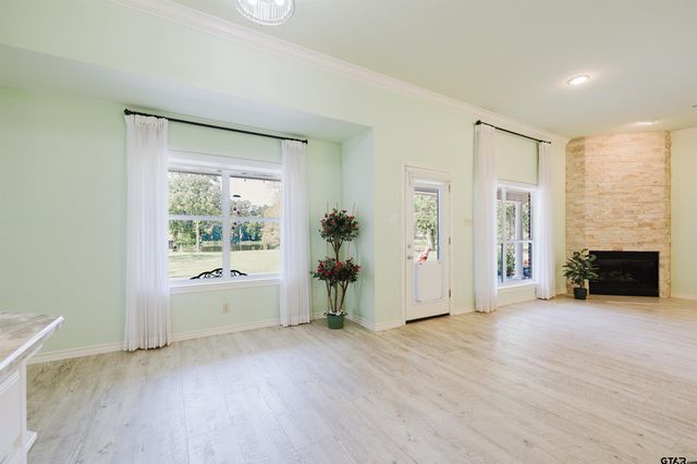 713 County Road 3608, Bullard, TX 75757