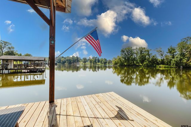 713 County Road 3608, Bullard, TX 75757