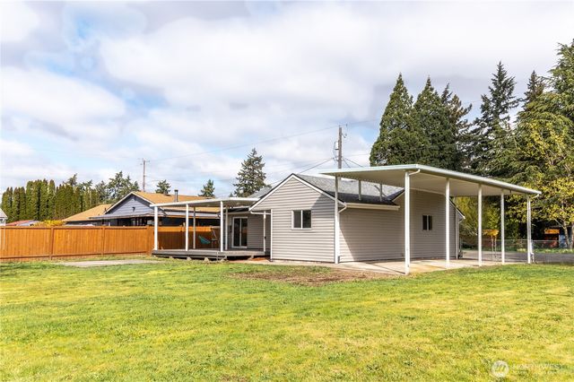 1005 Emerald Street, Milton, WA 98354