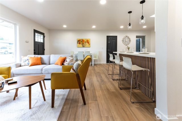 1005 Emerald Street, Milton, WA 98354