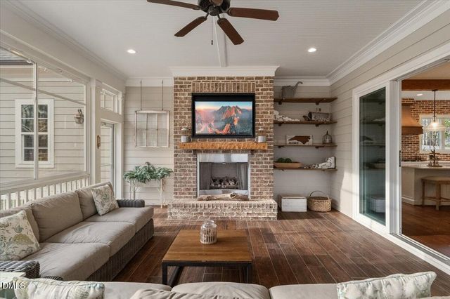 10 Sourwood Court, Youngsville, NC 27596