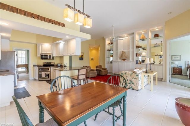 7337 Donatello CT, Naples, FL 34114