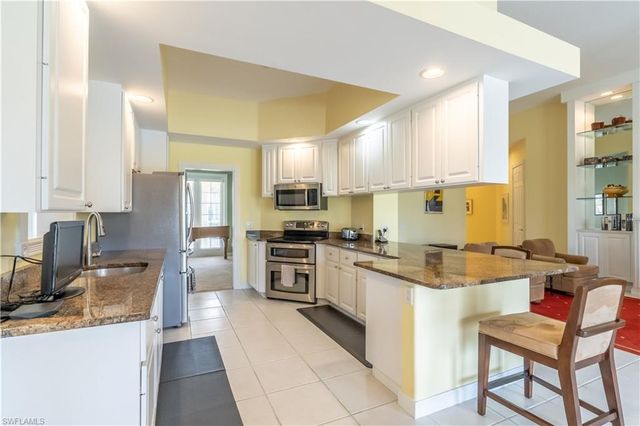 7337 Donatello CT, Naples, FL 34114