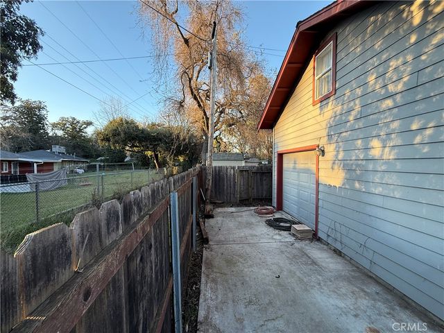 1220 Chestnut Street, Chico, CA 95928