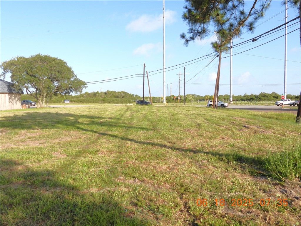 1901 Flour Bluff Dr, Corpus Christi, TX 78418 — photo 5