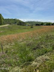 3840 Lake Valley Road, Kingsport, TN 37664